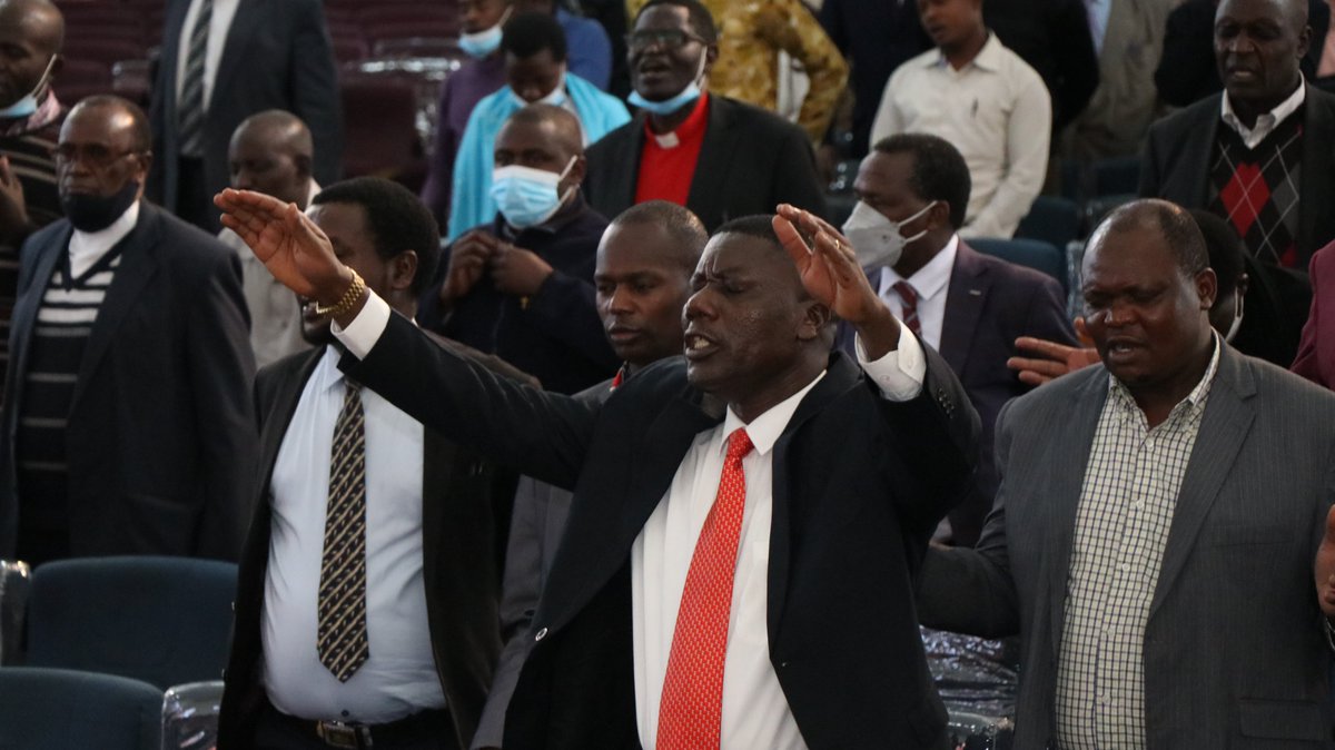 EAK_Kenya_'s tweet photo. Kenya belongs to God Almighty and His will shall prevail.

#thekenyawewant 
@WaihigaMwaura @KRubadiri @doginde @HopeTV_KE https://t.co/Re2hwXt5WR