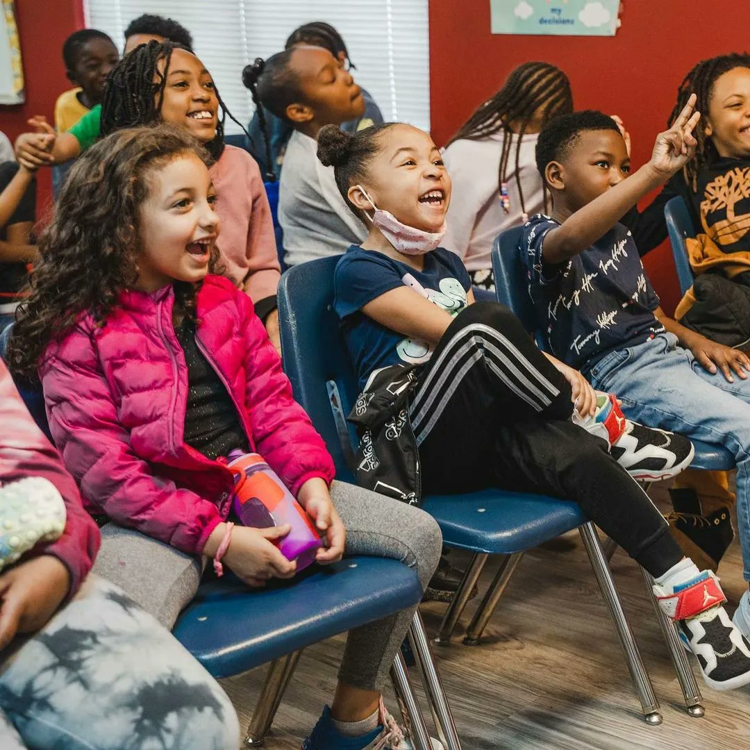 mclaurinwrites's tweet photo. This week is #ReadingisFunWeek! I have the most fun #reading during my #authorsvisits. What are some ways that you make reading fun for yourself and your scholars?
I thank @mission127 and the Walton Community #AdventureCenters for having me!
#teachertwitter
#AuthorsOfTwitter https://t.co/4x7Uv5ZpXD
