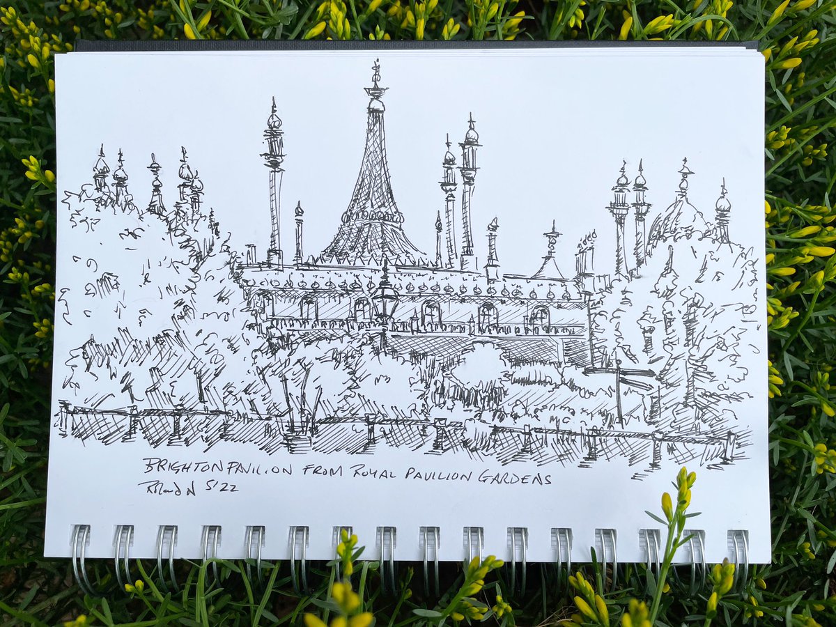 Brighton Pavilion from the gardens. I failed to find a clear view and then decided this is better. 

#brighton #sussex #brightonpavilion #historic #architecture #sketch #art #penandink #fountainpen #illustration
