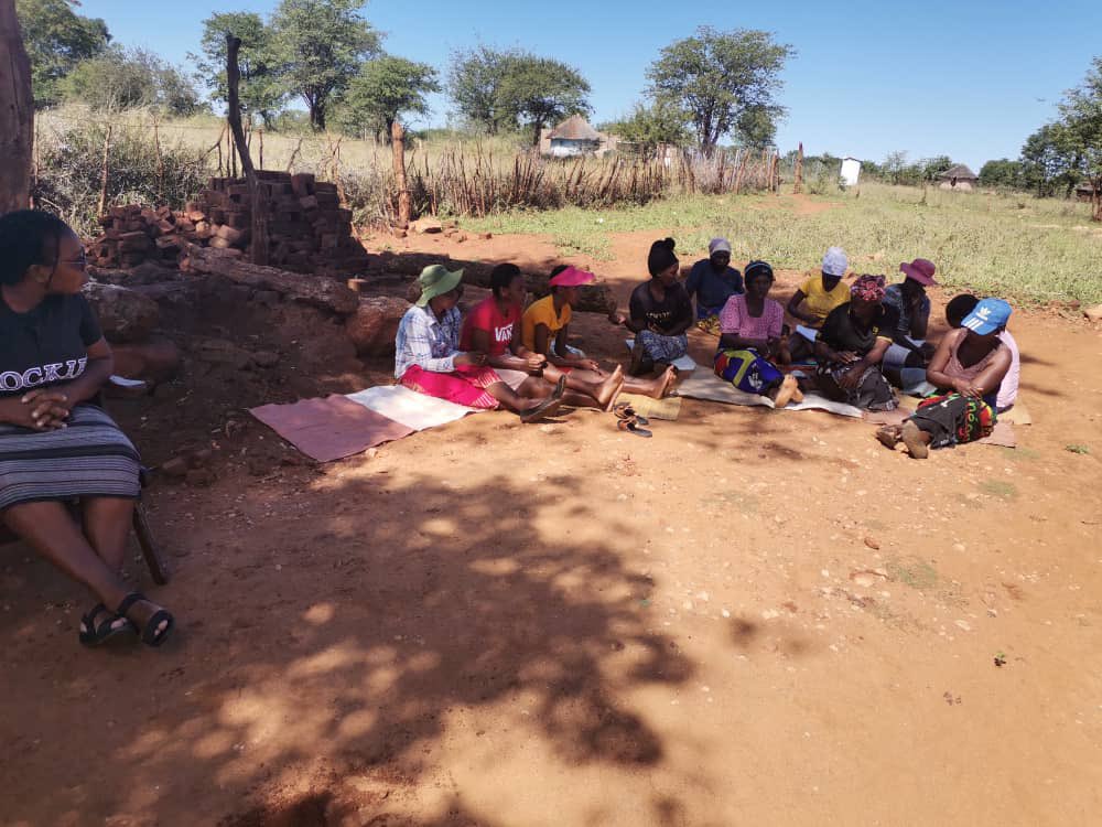 donatellatrust's tweet photo. DonatellaTrust/Home leader empowering women to engage in projects to sustain themselves. https://t.co/fAEcPYIFfT