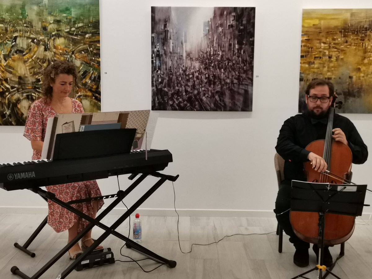 cit_sur's tweet photo. El pasado sábado pudimos disfrutar de una talentosa actuación de música clásica de la mano de la pianista Blanca Quevedo y el chelista Miguel Ángel Vilariño en la Galería de Arte "CITArte" del Centro Comercial The Duke Shops.
Un ratito muy agradable y lleno de armonía. https://t.co/QwXWKsZdA9