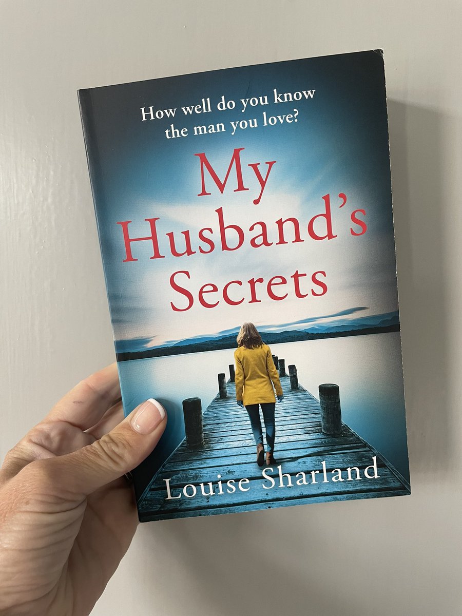 Thank you so so much to the lovely @LouisePSharland who sent me a lovely copy of her book #MyHusbandsSecret which is published by @AvonBooksUK 
I cannot wait to get reading! #booktwt #BookTwitter