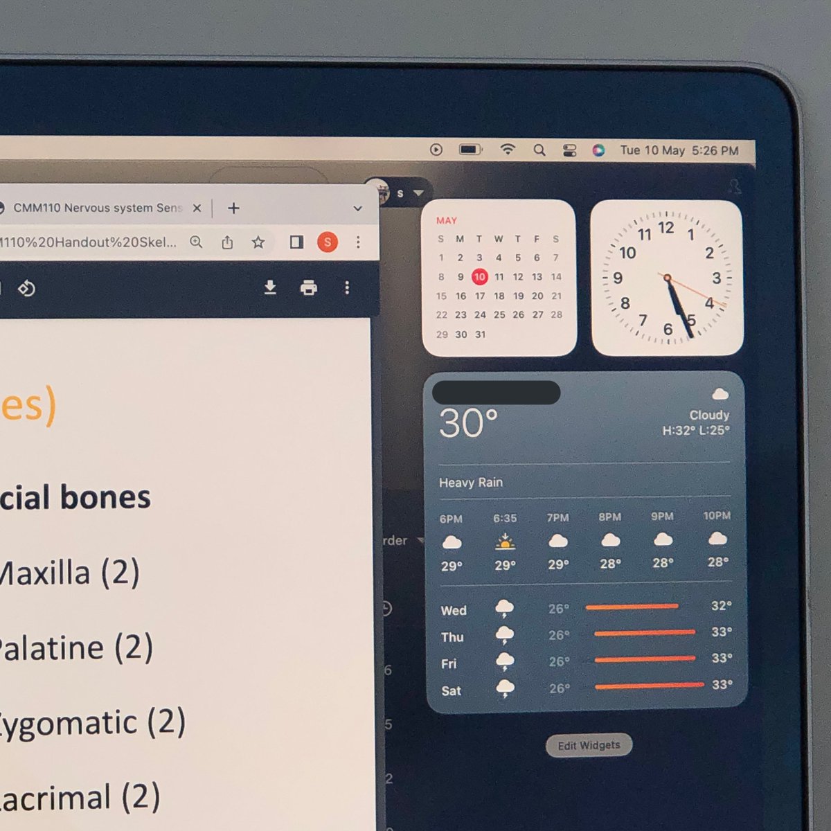 oikinawa_'s tweet image. exam szn... 🫠 
[ #studytwt #studyspo ]