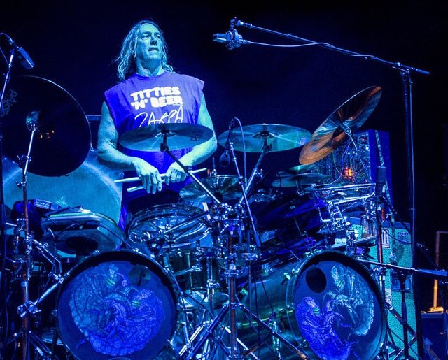 Everyone wish Danny Carey a very Happy Birthday! 