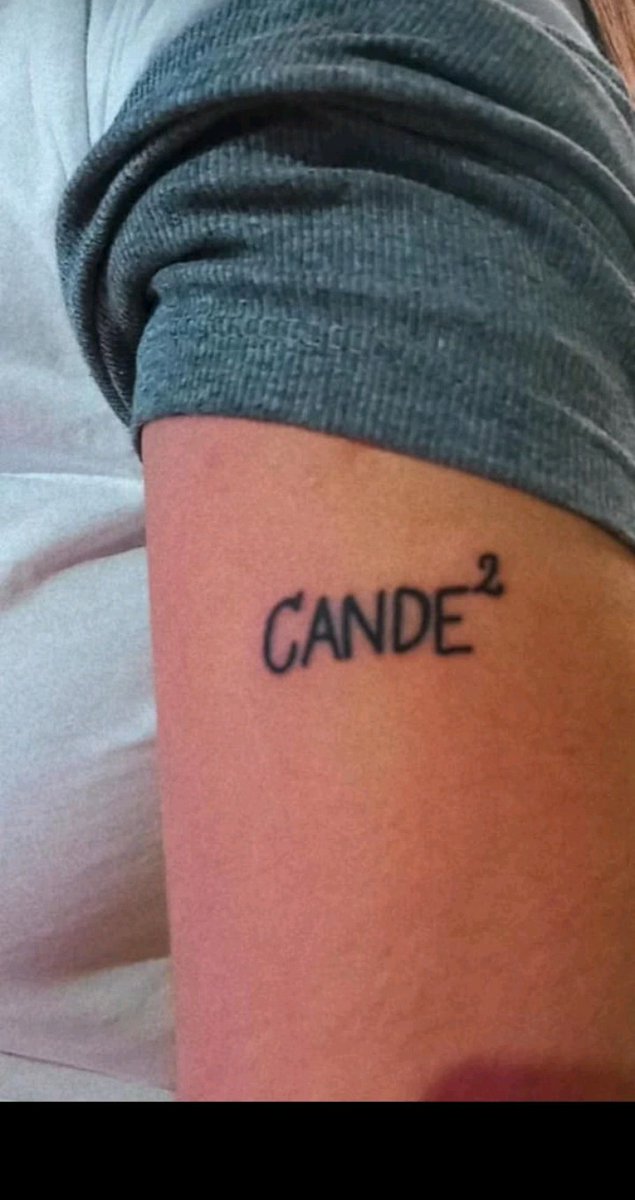 yerimook's tweet photo. mi amicha se tatuó mi nombre yall bitches could never amen mucho a sus amigos https://t.co/wCHHL9PiBO