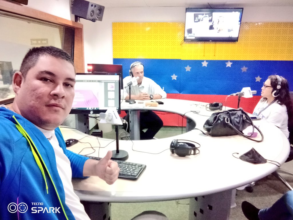 criptopionero's tweet photo. Seguimos trabajando en la formación de los criptoactivos y actividades conexas a través de diversos espacios informáticos nacionales e internacionales para el uso de manera responsable de las nuevas tecnologías disruptivas #VenezuelaEsPaz https://t.co/vYHiUzGO2W