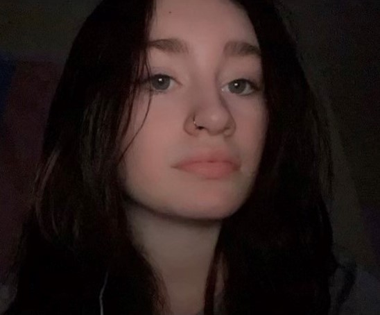 TPSOperations's tweet image. MISSING:
Alyce Cameron Lagrone, 14
- last seen May 9, 2022, 5p.m., Markdale Avenue + Bathurst Street.
- 5’3”, 119 lbs., thin, hazel eyes, reddish light brown shoulder length hair, wearing oversized T-shirt, green + black checkered pants, white Adidas sneakers.
#GO868325
^ep2