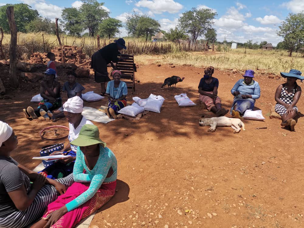 donatellatrust's tweet photo. Giving back to the community of Matebeleland South. https://t.co/kMDMVumzpy