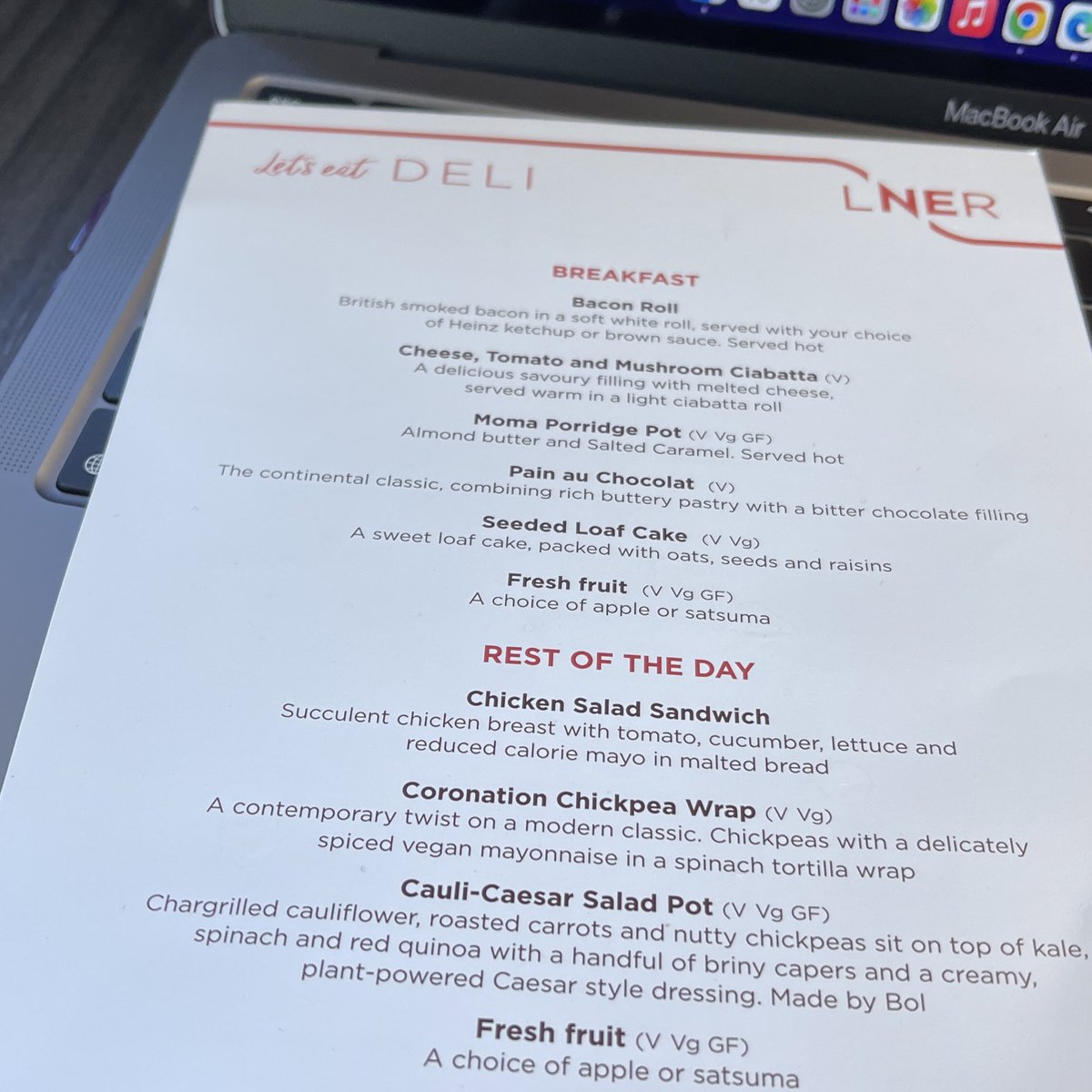 Complementary food on <a href="/LNER/">London North Eastern Railway</a> 1st services. 🌯🍎🥤

#GreatBritishTrainSale bargain!