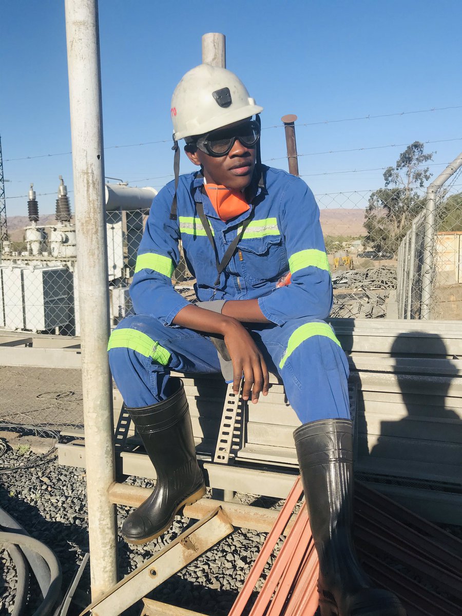 OttoMajoro's tweet photo. God bless all the ARTISANS 
🙏🏾👷🏽‍♂️🙇🏽‍♂️ https://t.co/xK7RD8QhZB