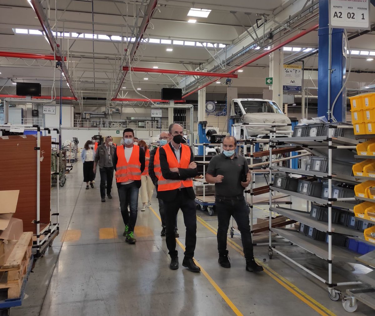 FIMCislStampa's tweet photo. #Laika #GiottiLine #Benaglia #FIM: quello della camperistica è un settore industriale del “Made in Italy” che vede l’Italia ai primi posti nel mondo. Oggi nonostante le richieste il settore che occupa oltre 6000 dipendenti sconta la crisi delle forniture https://t.co/g7mN6eKxlH