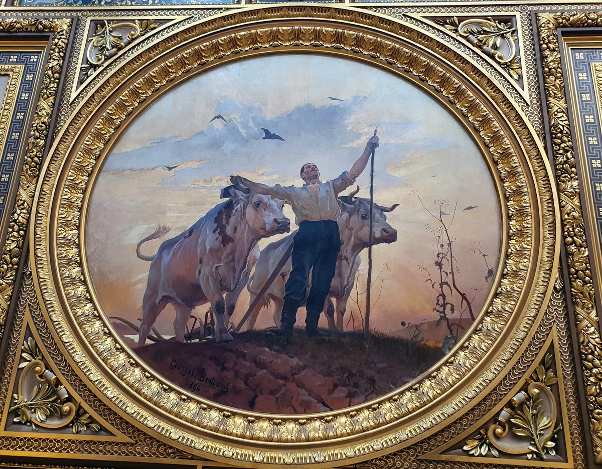 poilus78's tweet photo. Le sachiez-vous? A la mairie de Paris, il y a tout plein d'écolo-bobo-animalistes...et la déco adaptée!
#ilssachentnouschassons https://t.co/OtQMqOietC