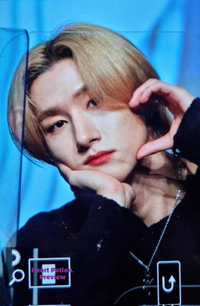 Heartpotion0126's tweet photo. 220510 유니버스 팬싸인회

#몬스타엑스 #임창균 #창균 #아이엠 #IM #MONSTAX #CHANGKYUN https://t.co/beL0iI0YoU