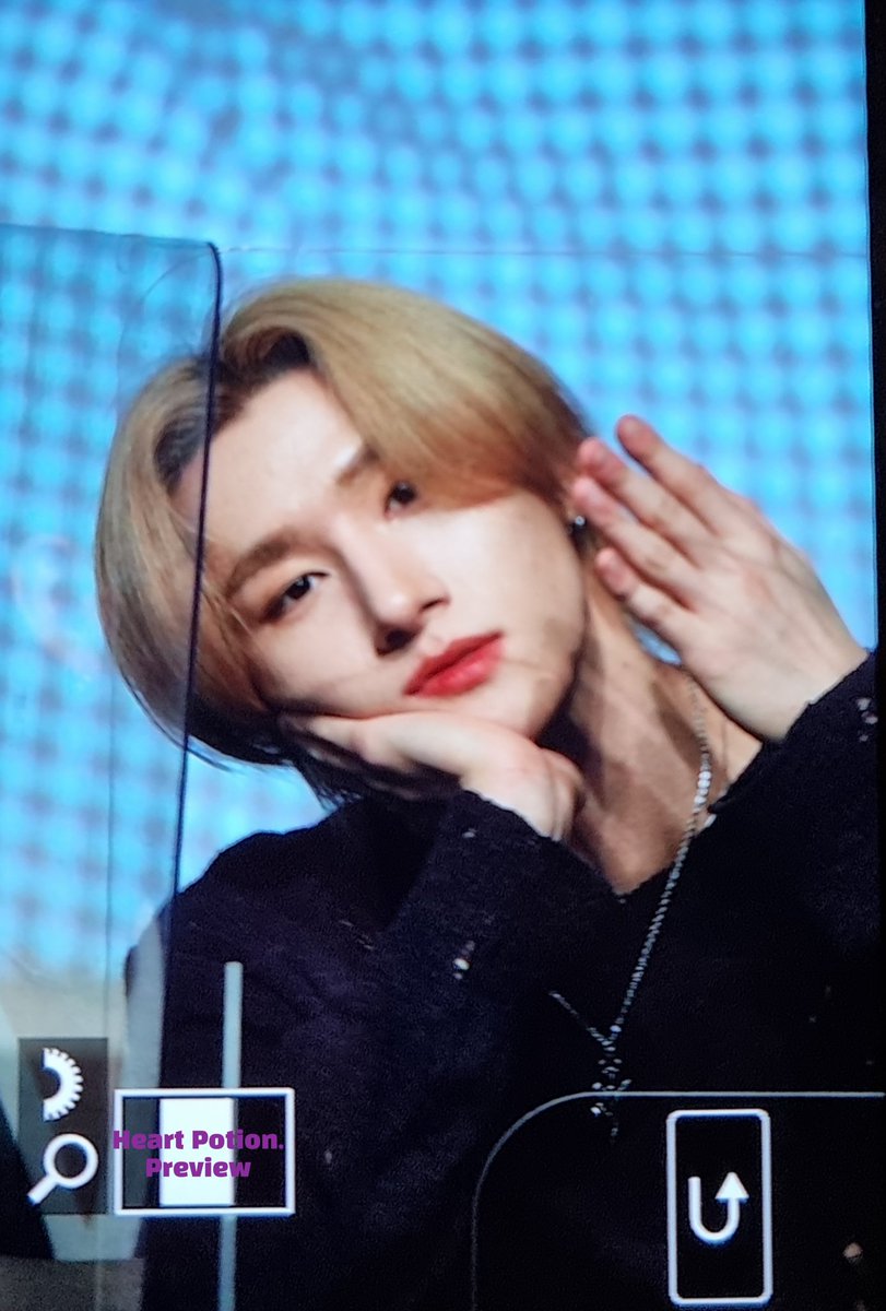 Heartpotion0126's tweet photo. 220510 유니버스 팬싸인회

#몬스타엑스 #임창균 #창균 #아이엠 #IM #MONSTAX #CHANGKYUN https://t.co/beL0iI0YoU