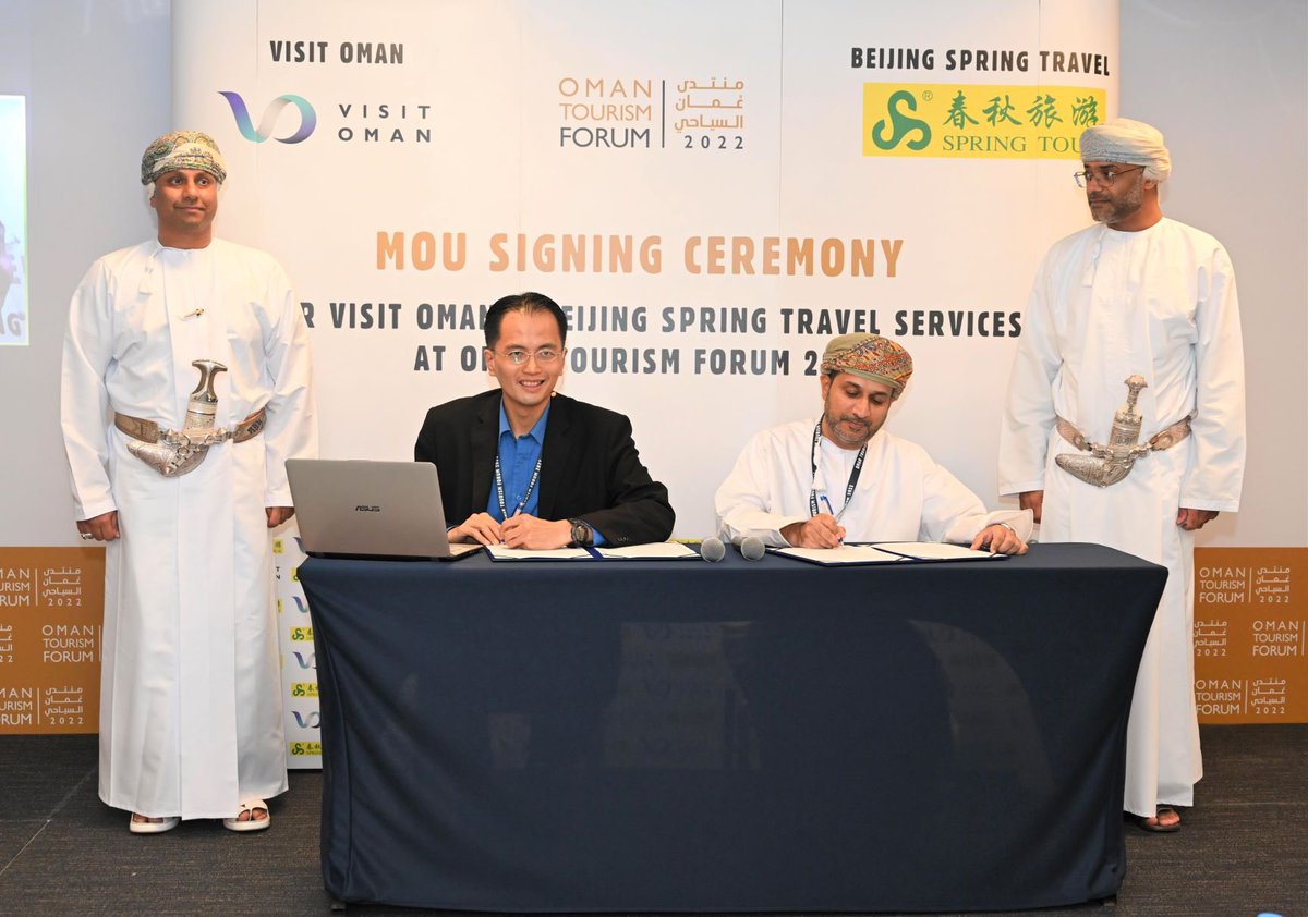 visitoman_vo's tweet photo. Visit Oman has signed a Memorandum of Understanding with leading Chinese tour operator Beijing Spring Tour @ATMDubai today. the agreement will open up the Chinese market to the potential of #Oman by promoting the country through one of the top three operators in #China. https://t.co/hvKeCHUsJ5