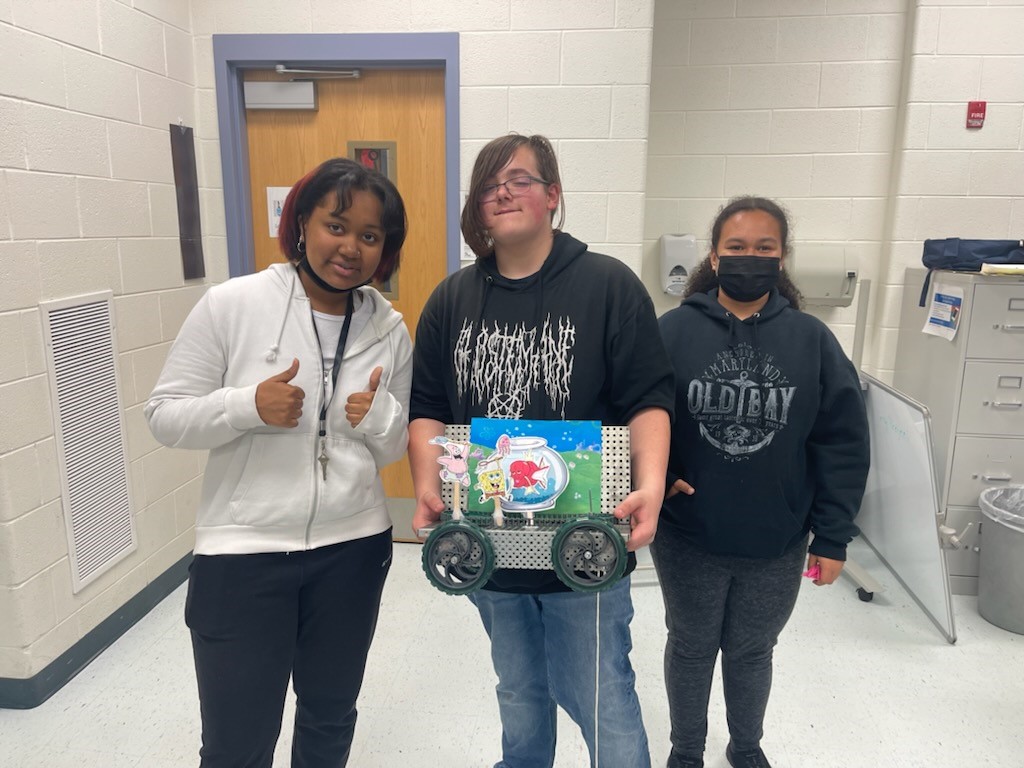 CalvertMSCCPS's tweet photo. Congratulations to the winners of Calvert Middle' Gateway to Technology Pull Toy Contest!! https://t.co/bRnWmKKM8T