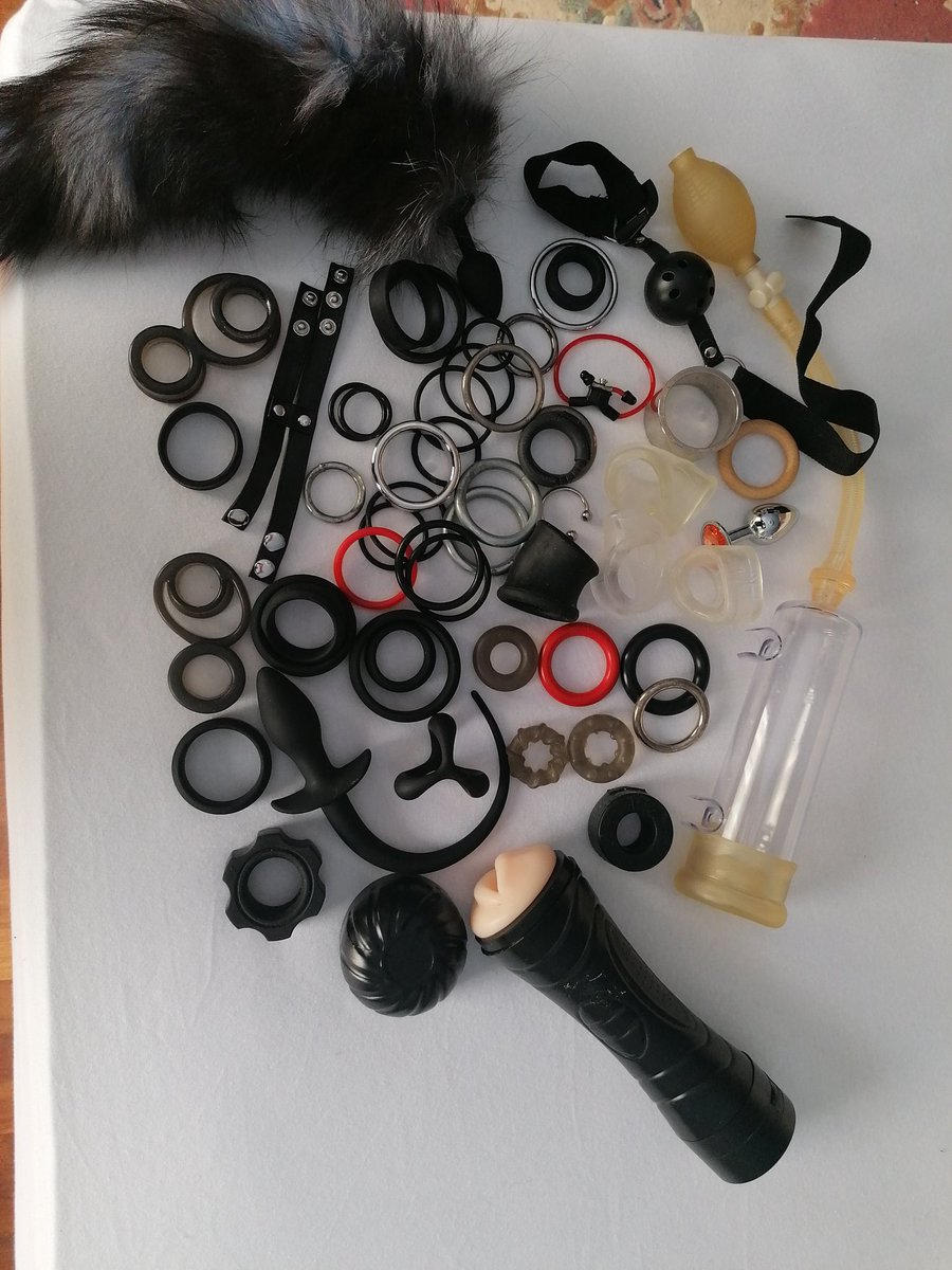 SlaveLoves's tweet photo. Toys and cockrings for free...
When interested send me p.m.
NL/ FR/ ENG. https://t.co/ZLQbGnJH05