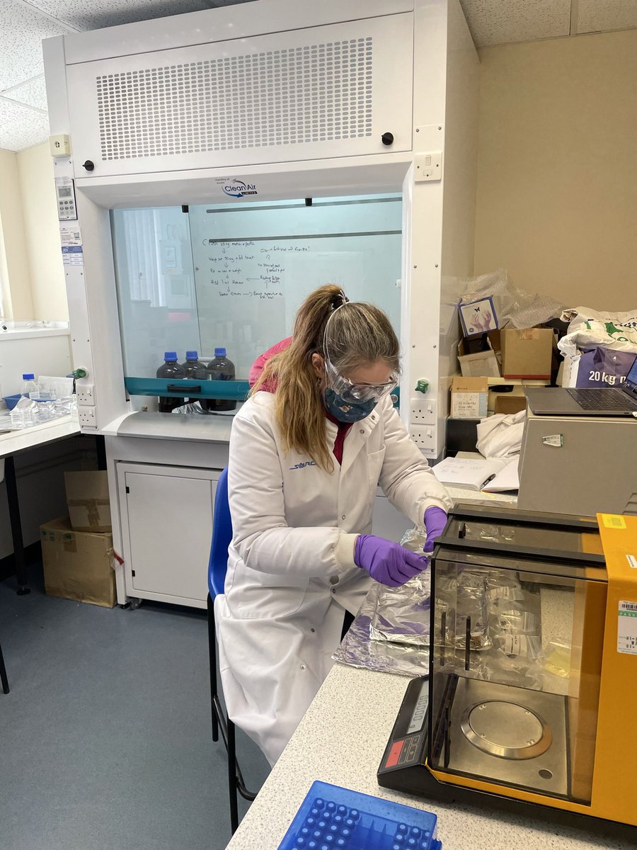 Hi friends my PhD is due 3 weeks today &amp; I would like to not be unemployed forever🌟plz send me STEM/spacey/education/EDI jobs you think I might be interested in. I’m open to academia/industry/govt/outreach/charity etc.I mostly just want to stay in central Scotland/N England!☄️💫