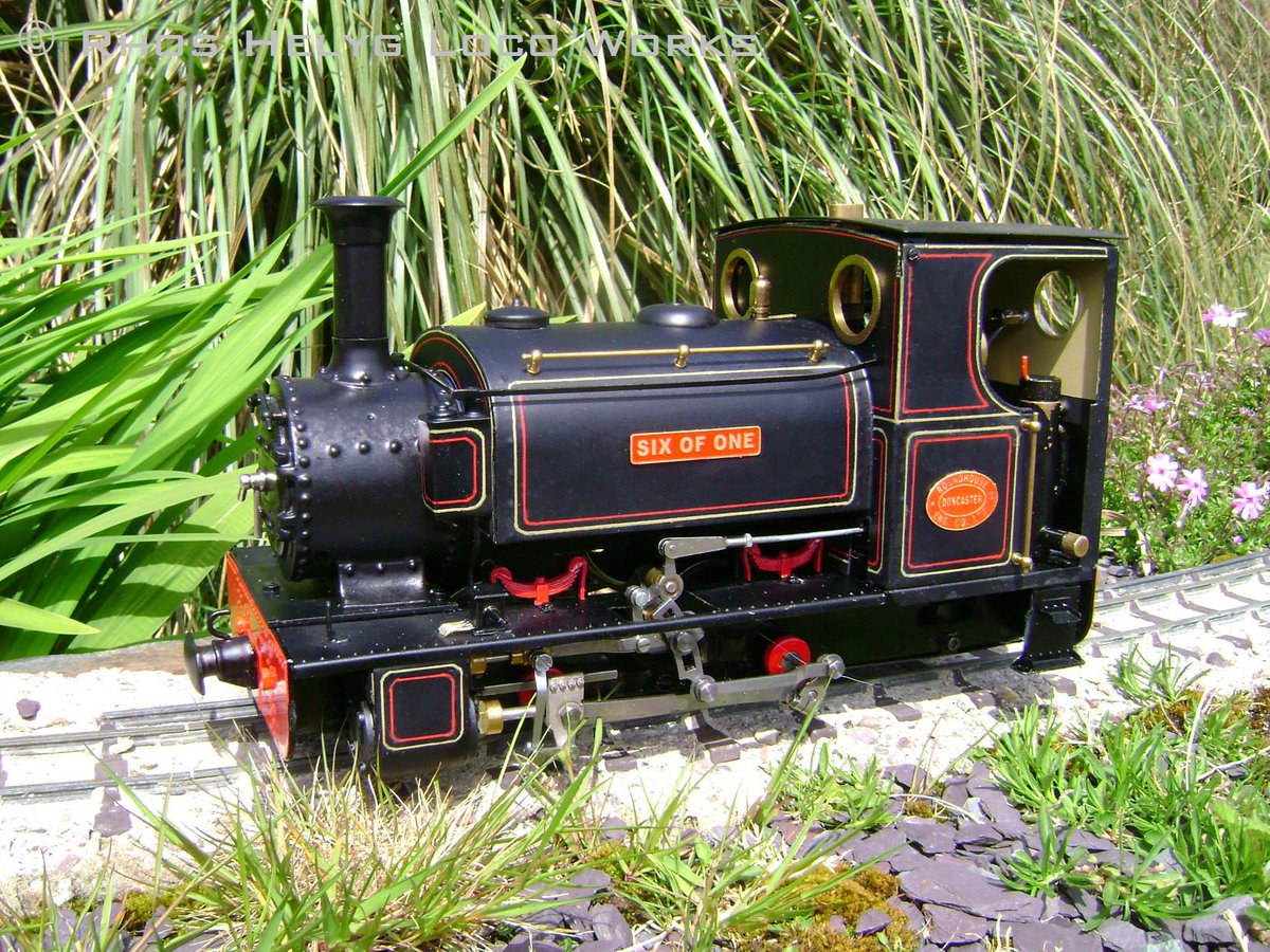 RhosHelygLocos's tweet photo. This Roundhouse Jack had a cab back (upper and lower) added, various detailing parts applied, was repainted from blue to black and lined in brown and red. #16mmngm #GardenRailways https://t.co/mfQqEAvu7p