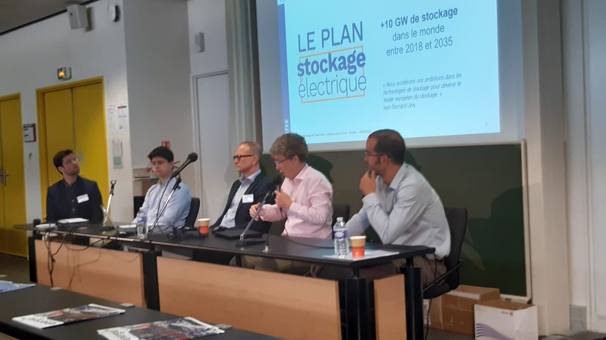Présentation du Plan stockage d’EDF lors de la journée ATEE Ouest à <a href="/IAEnantes/">IAE Nantes</a> : 8 Md€ d’investissement pour développer 10 GW de stockage dans le monde, pour avoir de l’#électricité décarbonée le jour ou on n’en produit pas…