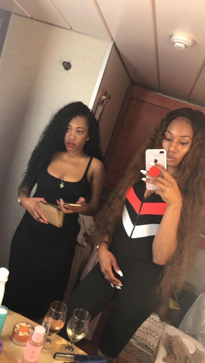 ChaiJavon's tweet photo. Mooka birthday today! My lil big sis, my hair dresser, my shoulder, my ear… I appreciate any and everything you do. I love you, and thank God for you daily! Enjoy today @NyshjaeB. We locked in alwayssss❤️🌺🌸
#MoreLife
#CheersTo27Years 🤞🏽🤞🏽🖤. https://t.co/OBonBti5zU