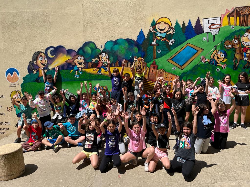 galis_esc's tweet image. Tornem a casa!! Hem gaudit molt de totes les activitats, han estat unes colònies inoblidables! #4rt