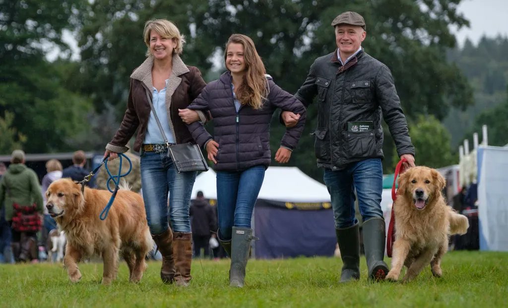 DGWGO's tweet photo. Early Bird Tickets Now On Sale For #Drumlanrig Castle’s 10th Annual Galloway Country Fair 

https://t.co/cZE3HceT6i https://t.co/BK64uDAdne