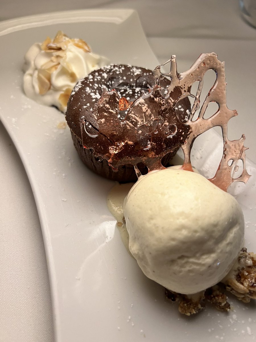 East End Taste tweet media