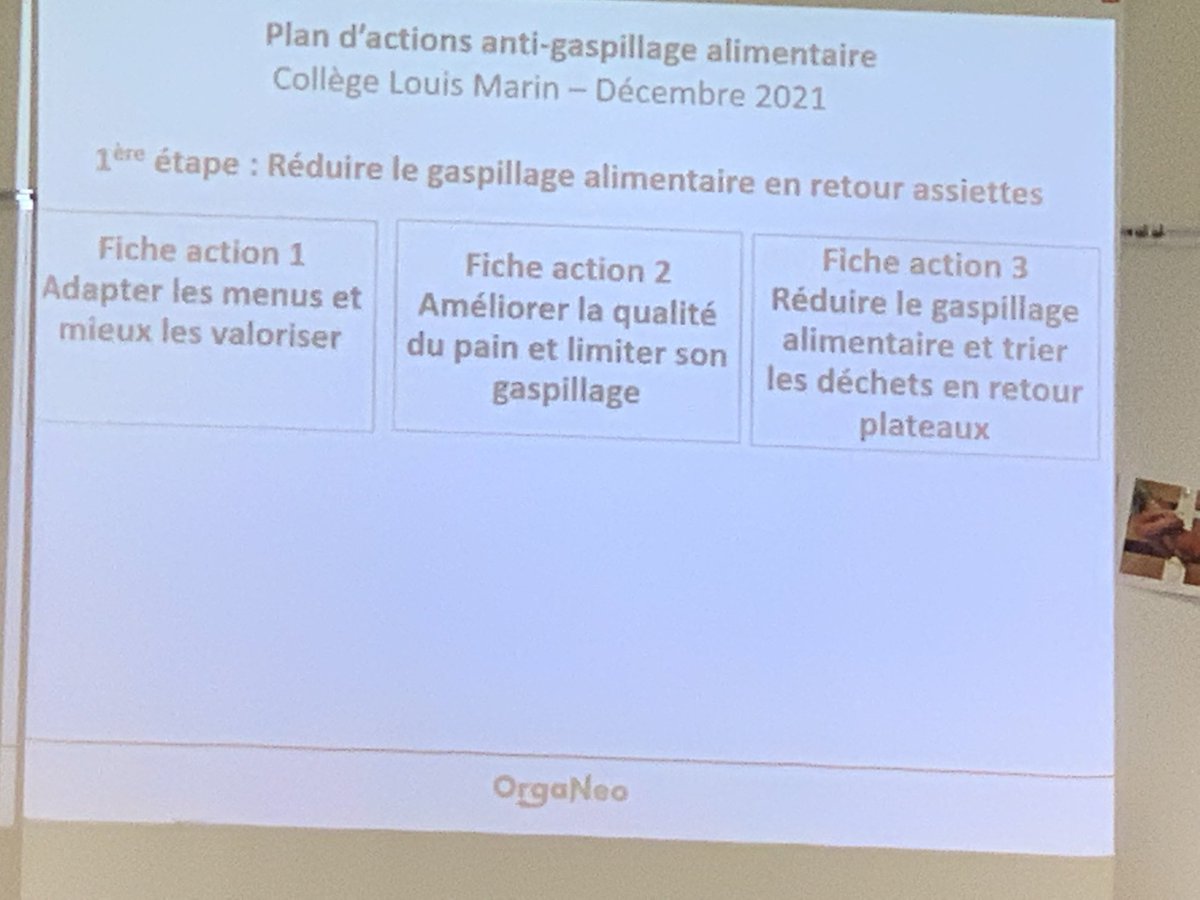 College54's tweet photo. Le gâchis, ça suffit! À Custines, les ecodelegues penchent sur les mesures à prendre et la communication à faire à leurs pairs. 🙏 Merci ⁦@ValeriePeret⁩ pour l’engagement dans le projet avec les 5ème A, et ⁦@OrgaNeo et le ⁦@Departement54⁩ pour leur accompagnement https://t.co/UonQK3nMft