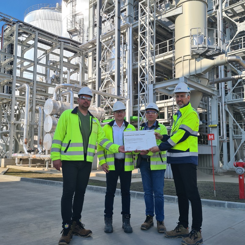 clariant's tweet photo. Our #sunliquid #cellulosicethanol production plant in Podari, Romania, has been awarded the 'Construction Safety Award' for reaching the #safety milestone of 2 million safe working hours. Congratulations to the team! 🙌 #biofuels #greaterchemistry