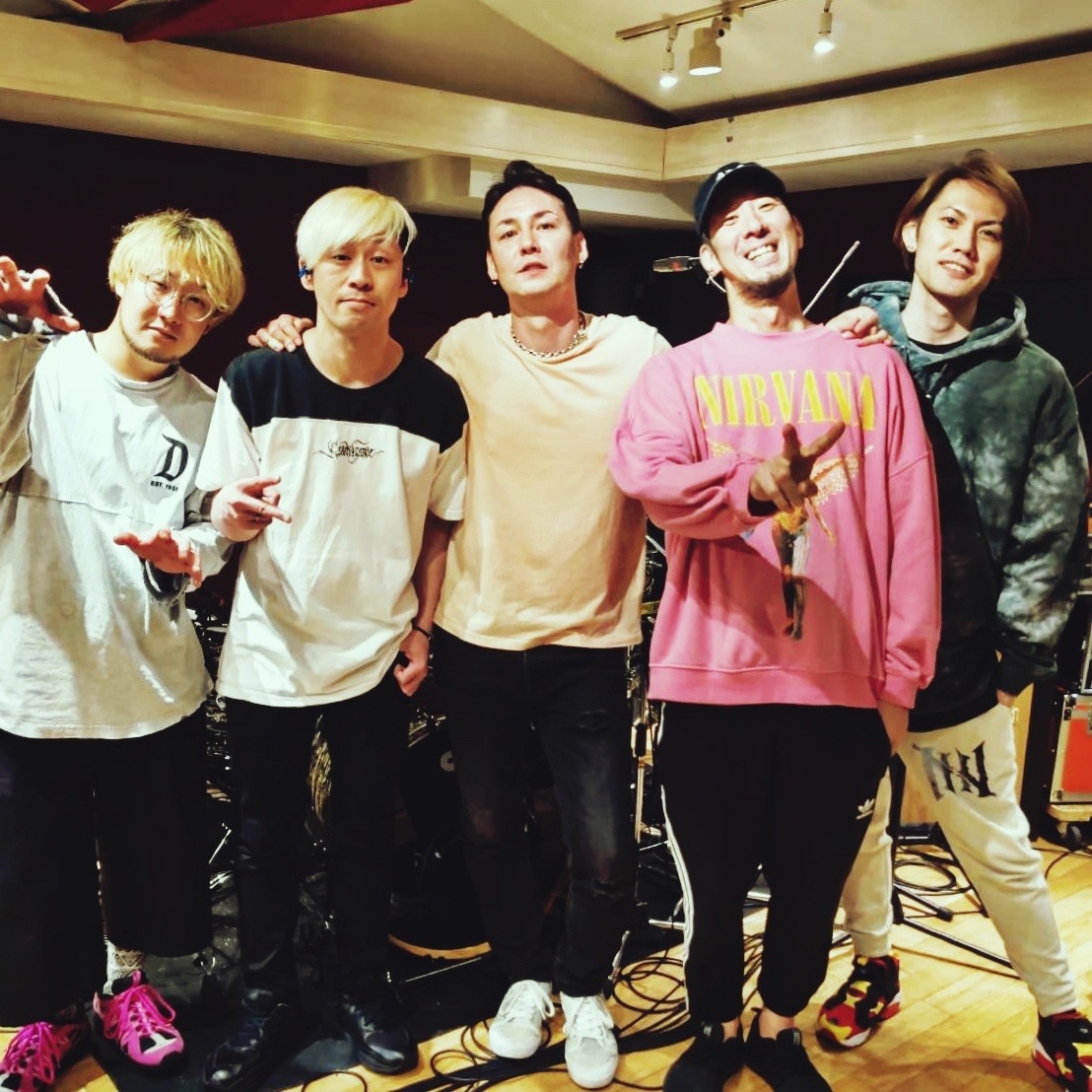 KenLloyd_FOA's tweet photo. KEN LLOYD "Prelude To Twilight” Liveリハ2日目終了！バッチリ。あとは本番で良音を爆音で鳴らすのみ。環境も徹底してるので、安心してご来場下さい。5月14日(土曜) at Kawasaki Club Citta、よろしく！

Rehearsals done &amp; ready to play LOUD!

@UEKingRYO
@ZePeLi_NYF_bass
@JINKANZA
@Hooley0522 https://t.co/8QQKZd2GEt
