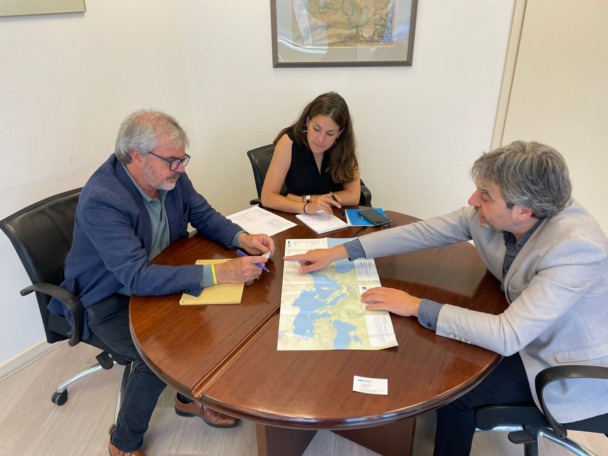MedCities's tweet photo. 🇪🇺 De missió a Brusel·les, iniciem ronda de contactes amb el Delegat del Govern a la capital europea, Gorka Knörr. El Secretari General de #MedCities, Josep Canals, explica els projectes que la xarxa de ciutats duu a terme al #Mediterrani localitzant els #ODS i l'#Agenda2030. https://t.co/bYU796Ooe1