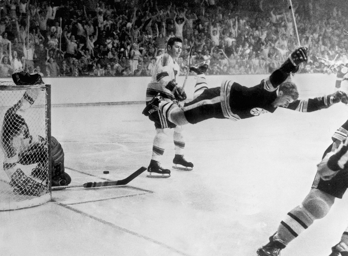 52 years ago today, Bobby Orr scored the #StanleyCup winning goal against the St. Louis Blues and one of the most iconic hockey photos was born. 🏆 

📸: Ray Lussier