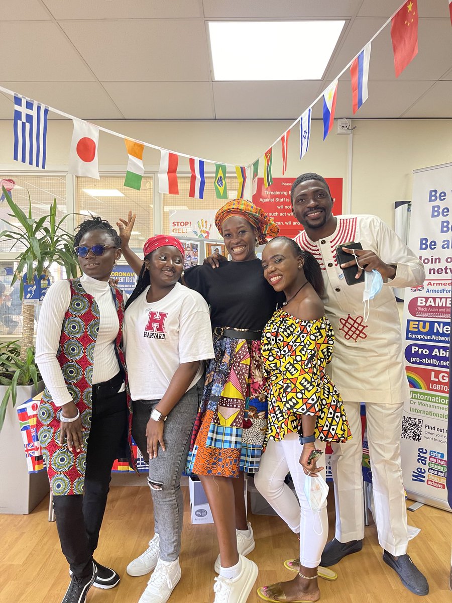 PappuDeepa's tweet photo. What a brilliant time we had celebrating International Nurses Day!! ⁦⁦@UHD_NHS⁩ ⁦@BameUhd⁩ ⁦@BINA_UK⁩ https://t.co/IXmY6OXWsW