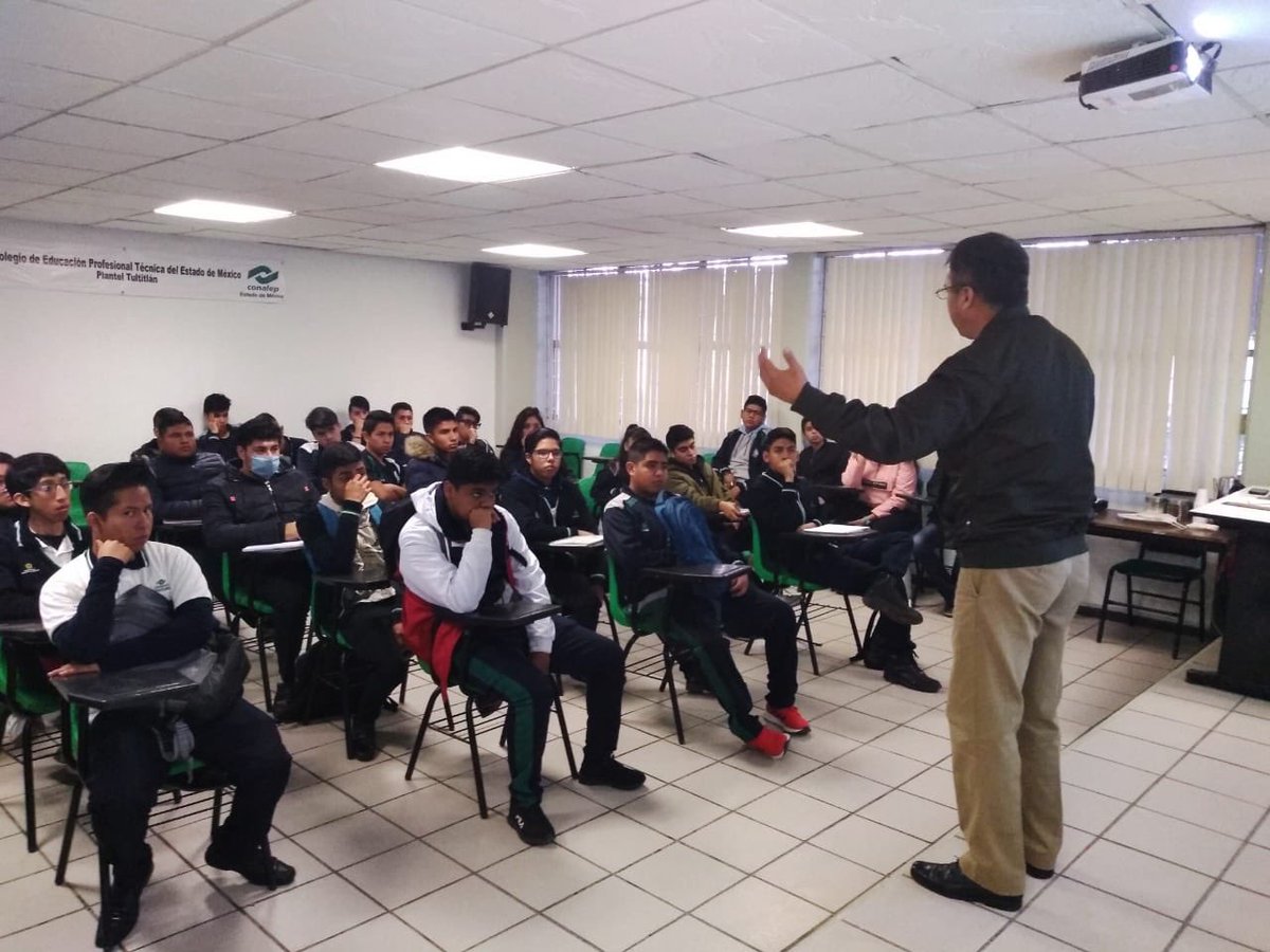 JorgeRescala's tweet photo. A su vez, los PABU imparten pláticas con temática ambiental a alumnos de escuelas adyacentes a su plantel y de su propia comunidad escolar 🧑‍🏫👩‍🏫. De esta forma se promueve la cultura ambiental y se fomentan acciones de conservación desde casa y en su comunidad. https://t.co/FXCCqIpdFS