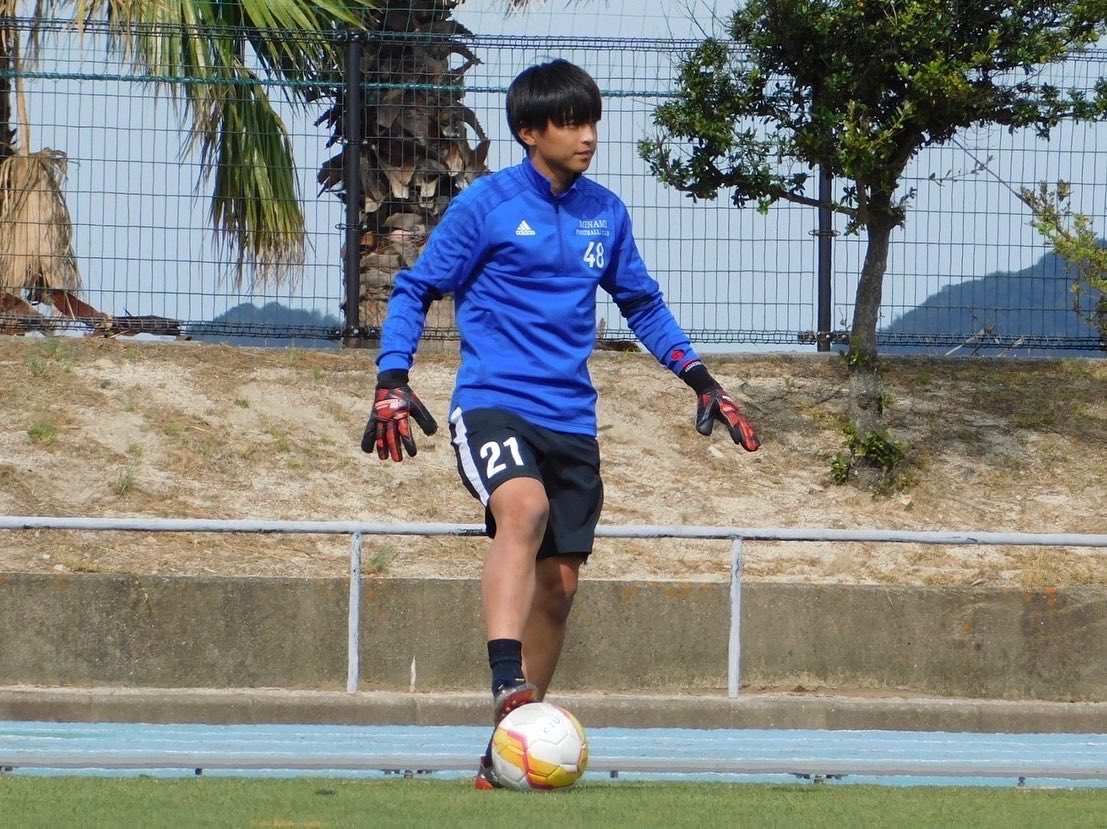 吉備国際大学サッカー部 部員紹介 名前 井上太陽 学年 2年 学部学科 社会科学部スポーツ社会学科 出身県 香川県 出身高校 高松南高校 ポジション Gk 得意なプレー セービング 1年間の意気込み サッカーを楽しんで目に見える結果に