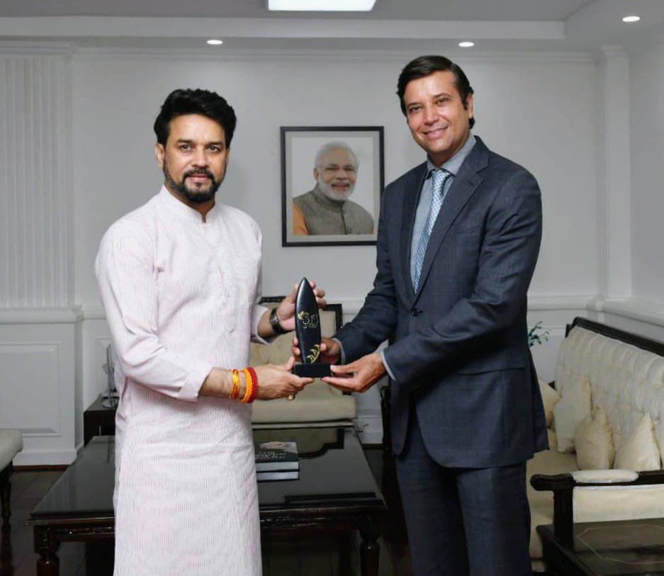 sfisurfing's tweet photo. Mr. Arun Vasu, President, @sfisurfing met with the Hon'ble Minister of Sports &amp; Youth Affairs Sri. Anurag Thakur in New Delhi to seek support from the Minister and @IndiaSports to further develop the sport of surfing &amp; it's disciplines across India. #surfingindia #indiansports https://t.co/xdnjU5RWCV