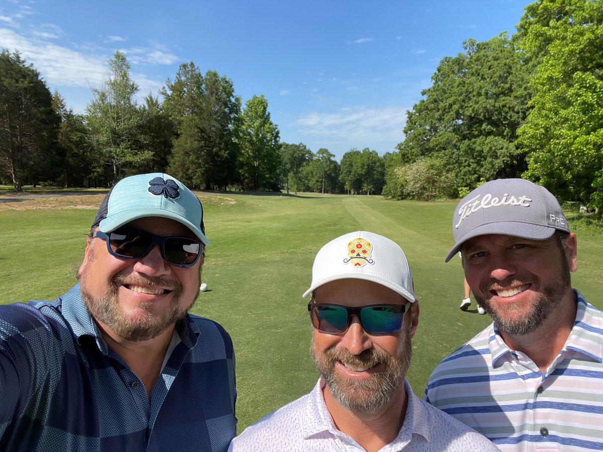 slbagby's tweet photo. The Bagby Crew had a blast at the CECA Golf Tournament!⛳️🏌️‍♂️
#bagby #lightingsolutions #cltlighting #charlotte #designer #architect #contractor #engineer #tournament #summer #lighting #agency #lightovation https://t.co/5Nntni8C03