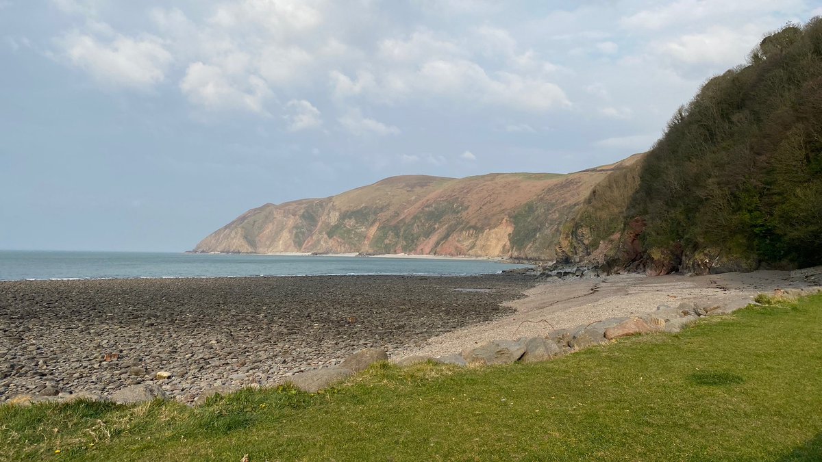 Campaign4Parks's tweet photo. We've been calling for the Govt to commit to a new Landscapes Bill to deliver on the ambition of the Landscapes Review, but this was sadly lacking from the #QueensSpeech. 

Our Policy &amp; Research Manager Ruth explains why legislative change is so crucial > https://t.co/jHpGqvOIRJ https://t.co/21tqelxR9h