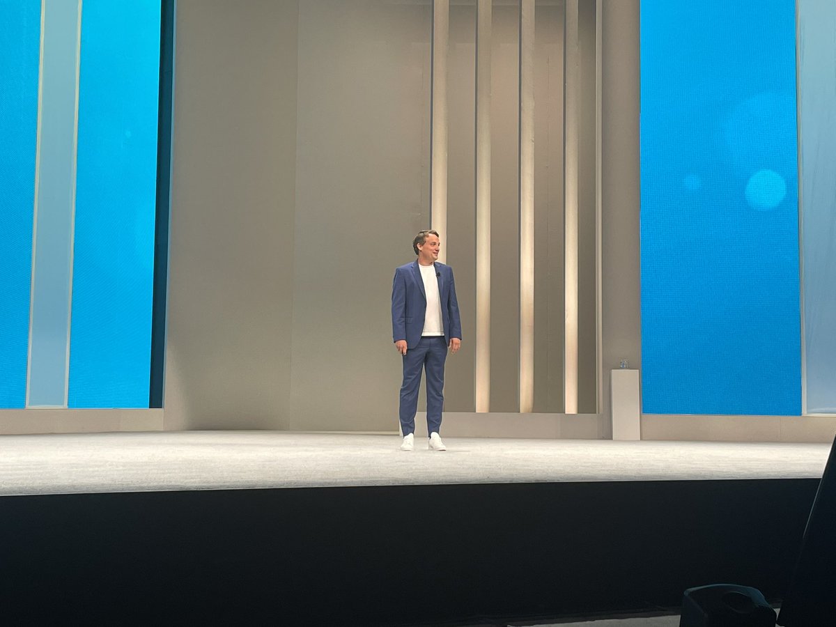 #SAPPHIRE2022 kicking off