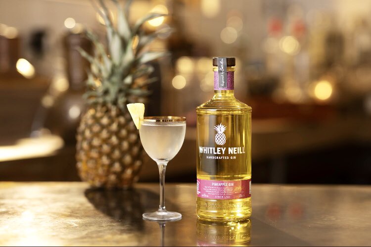 golfguidehq's tweet photo. @chris_unsworth @GolspieGolfClub @TainGolfClub @BroraGolfClub @RoyalDornochGC Can’t really say that @chris_unsworth 🙄
Much better with @HalewoodInt @WhitleyNeill 😉
Some special #Limted edition & #EXCLUSIVE flavours coming to @golfguidehq soon Home of the original “Nearest the Gin “ @WhitleyNeill @aberdistillery @LPLGinDistiller https://t.co/IRzFSVYsX8
