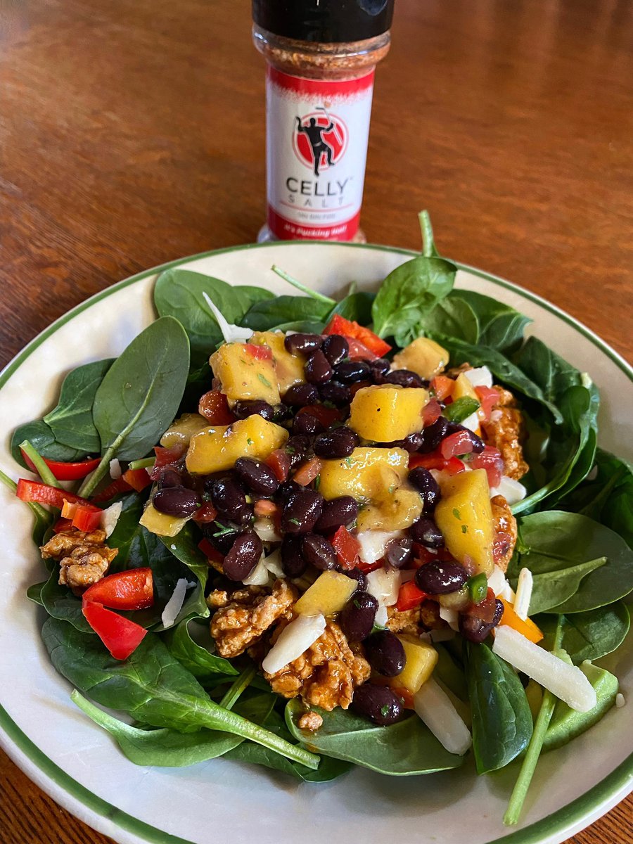CellySalt's tweet photo. Let’s Get Colorful! 🥭🍅 🥑🥬🫘🍠🌶🫑 🌿 🥗
https://t.co/gI1qBt8OM4
#cellysalt #healthyfood #healthylifestyle #veggie #eatcolorful #farmersmarket #family #friends #hockey #nhl #grilling #hockeymom https://t.co/gtD8vPta6y