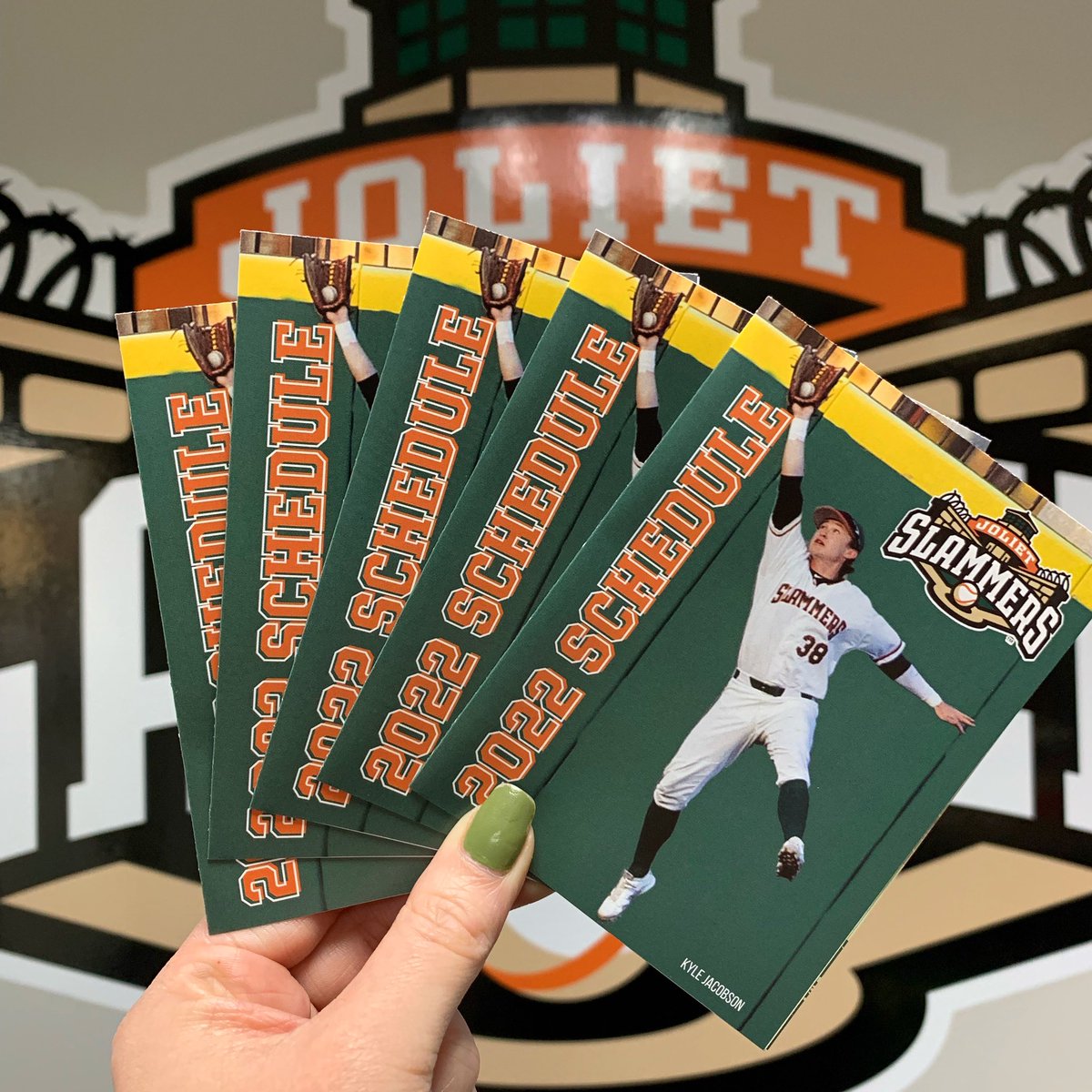 JolietSlammers's tweet photo. Pocket schedules have arrived!!

If you’re a business interested in helping us share these, comment your location &amp; we’ll swing by with a pack!

If you’re an individual looking to get one, please send a self addressed, stamped envelope to the stadium &amp; we will mail one to you! https://t.co/79WSpmuxuL