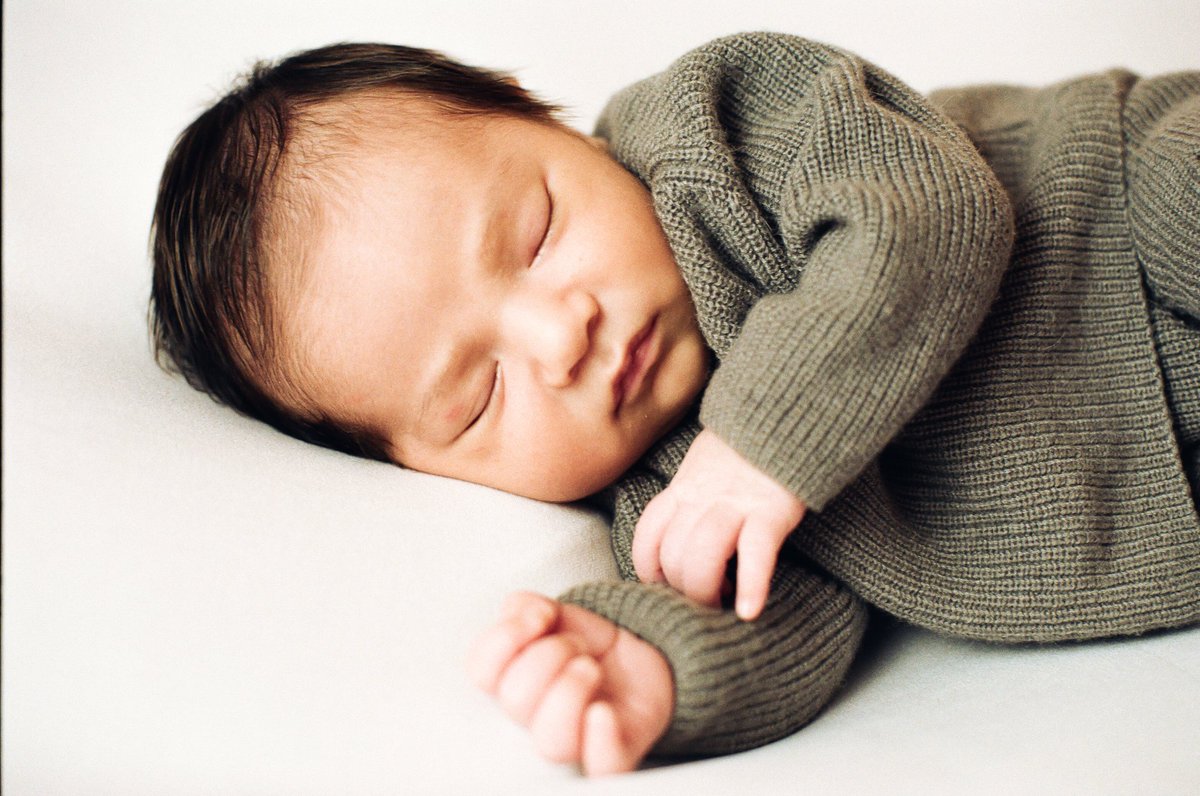 JaimeGFX's tweet photo. Baby Francis Dean on 35mm 🎞 
Canon AE-1 
FD 50mm 1.4 
Kodak Gold 200 https://t.co/MnUd36xipG