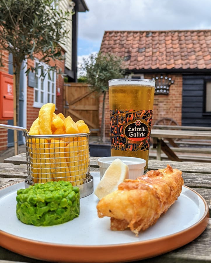 We are now back open on Tuesdays as of today for lunch and dinner. Fish and chips is on our set menu which is available for lunch and dinner. 2 courses - £22, 3 courses - £28 #burystedmunds #fornhamallsaints #foodie #localpub 🐟🍟