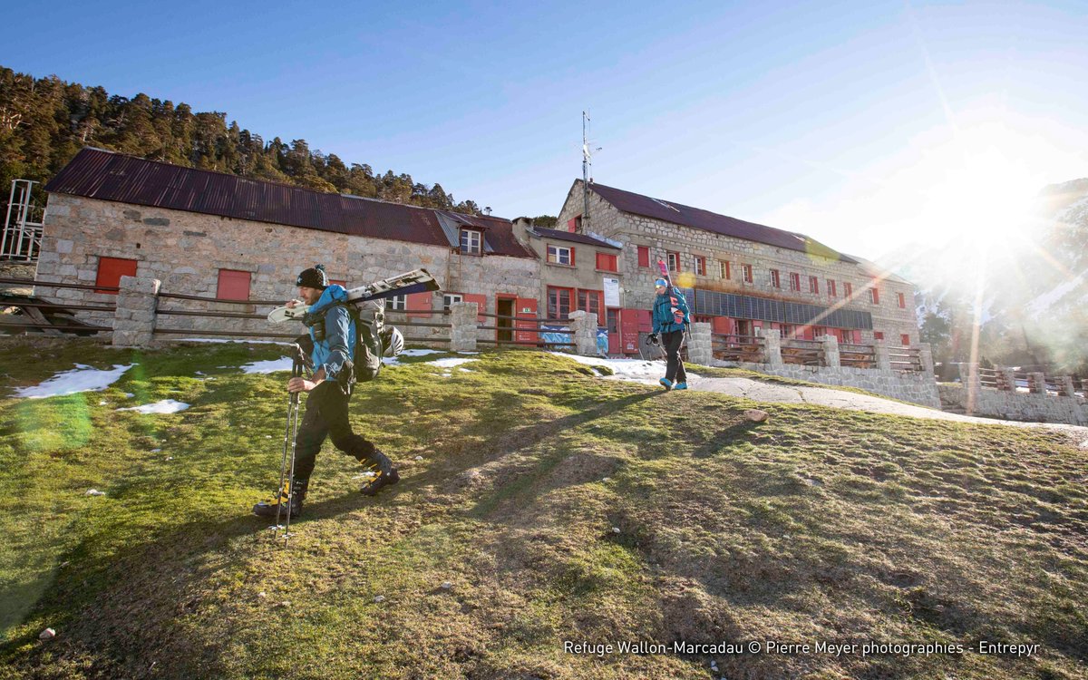ffcam_fr's tweet photo. #Entrepyr est LE premier réseau de #refuges du massif des #Pyrénées, regroupant plus de 60 refuges et regroupant trois pays : France, Espagne et Andorre ! Retrouvez le projet par ici : https://t.co/2fhPmtMdje https://t.co/rcRSyHjxsS