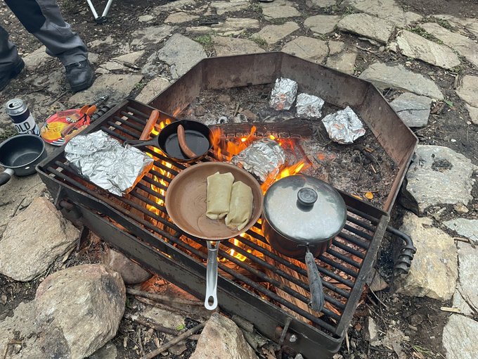 Changas over the fire 🔥 https://t.co/FofdME3ujb