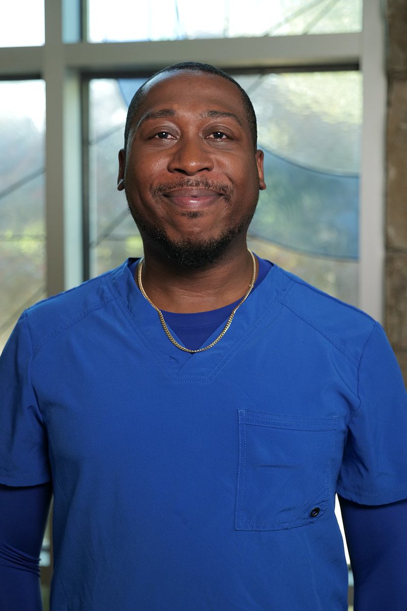 AJC_jobs's tweet photo. Being a nurse is more than a job, it's a way of life. Congratulations, Damar Lewis.  From everyone at @NorthsideHosp, we are so proud of you!  #northsidenursesCN2022 #AJCNurses https://t.co/8jUT4pXOdb