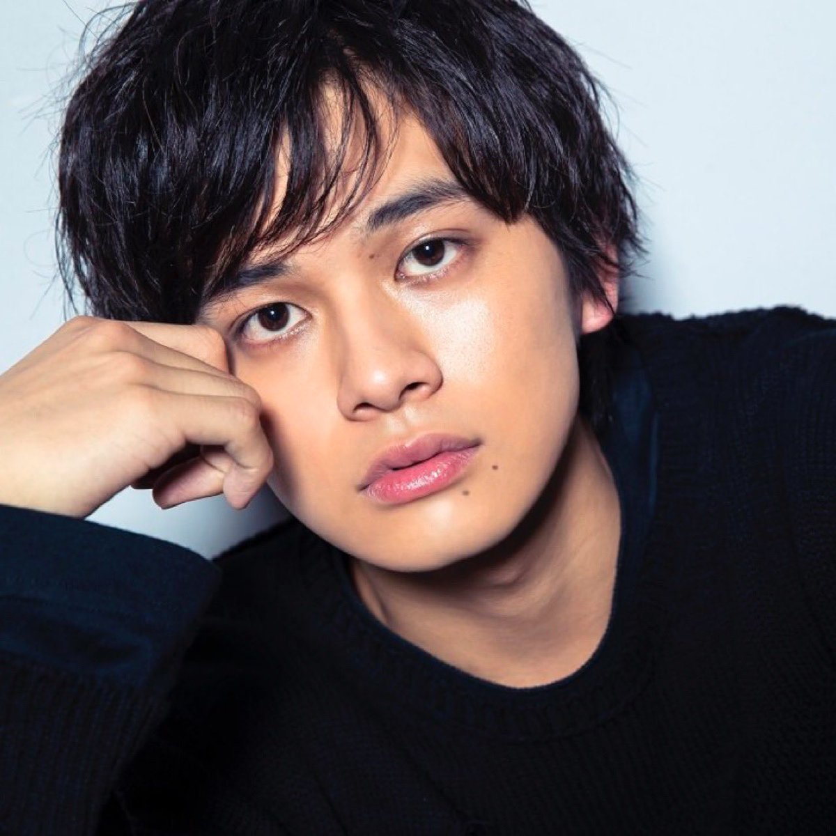 mi_ex_mil's tweet photo. はいそうです。私は歌と料理が上手い三白眼の男が好みです。 #北村匠海  #도경수 https://t.co/nFWTMZol2l