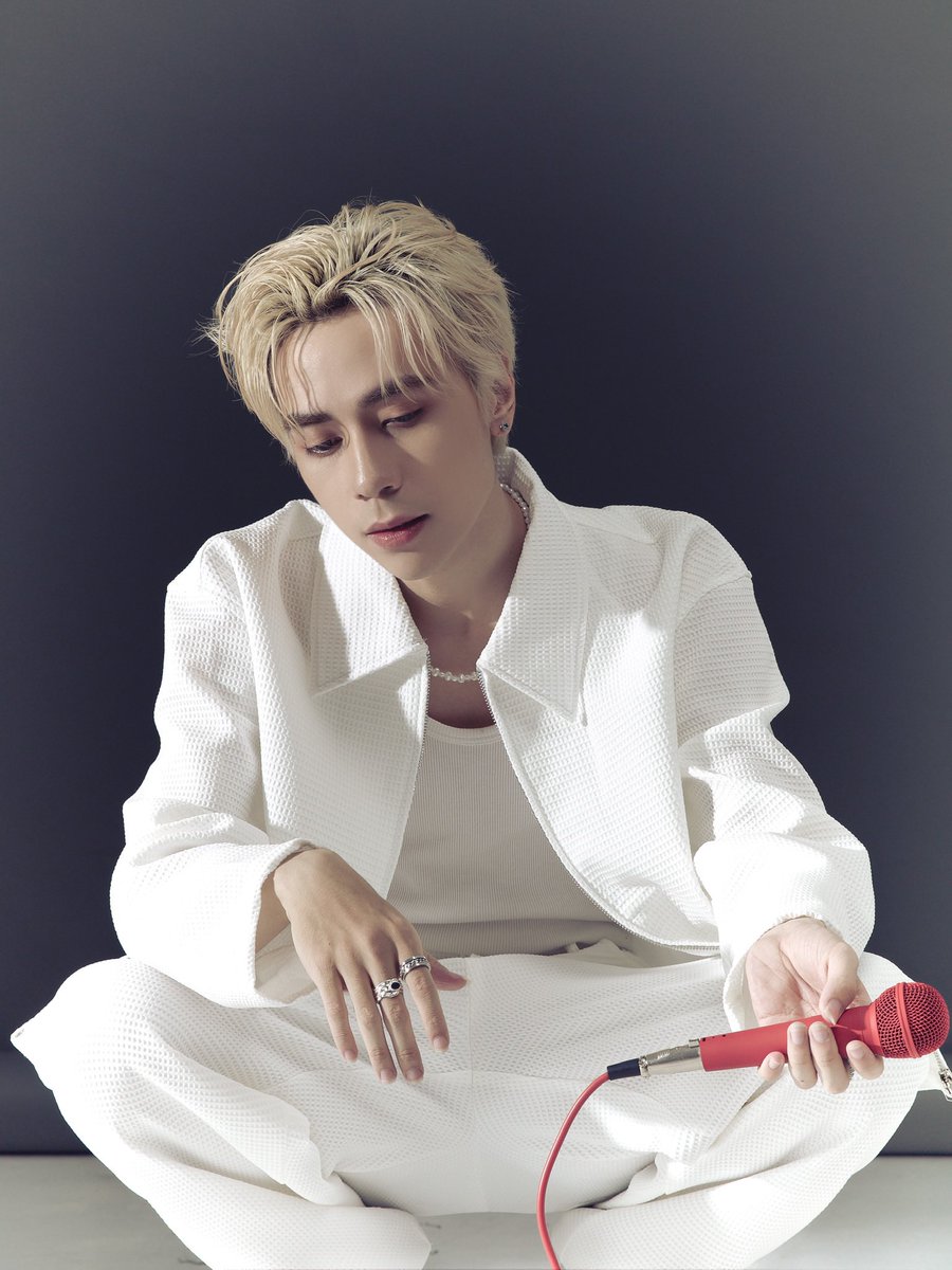 QH_MasterD's tweet photo. “More
Energy
Everyday when
Thinking about you.”

Full 🖇: https://t.co/8G1zgRLxe7

#QuangHungMasterD #Ad https://t.co/qlykr22Ckj